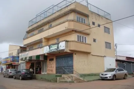 Prédio Inteiro com 4 Quartos à venda, 250m² no Ceilândia Sul, Brasília