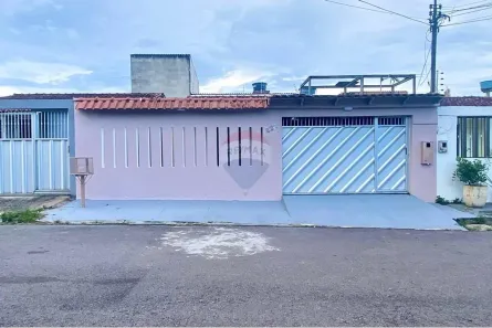 Casa com 2 Quartos à venda, 90m² no Flores, Manaus
