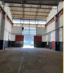 Galpão / Depósito / Armazém para venda ou aluguel, 2000m² no , Mairinque