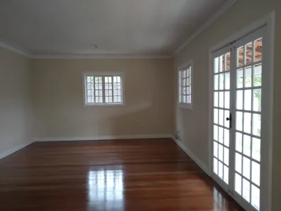 Casa de Condomínio com 3 Quartos à venda, 220m² no Loteamento Chacaras Embu-Guacu, Embu-Guaçu