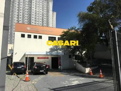 Prédio Inteiro à venda, 1230m² no Canhema, Diadema