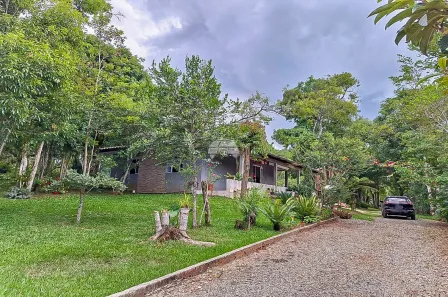 Fazenda / Sítio / Chácara com 3 Quartos à venda, 120m² no Roseira, Campina Grande do Sul