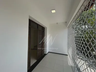 Casa com 4 Quartos à venda, 245m² no Palmeira, Campina Grande