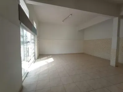 Loja / Salão / Ponto Comercial para alugar, 60m² no Rebouças, Curitiba