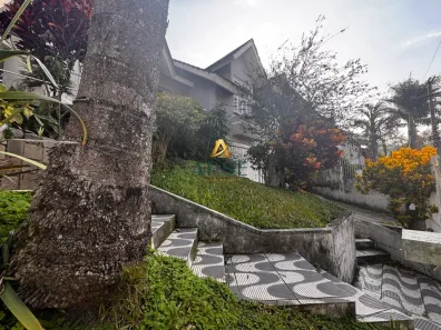 Sobrado com 3 Quartos à venda, 185m² no Nossa Senhora das Graças, Canoas