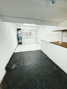 Loja / Salão / Ponto Comercial à venda, 43m² no Várzea, Teresópolis