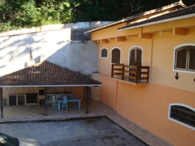 Casa com 3 Quartos para alugar, 120m² no Mosela, Petrópolis