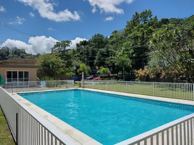 Casa com 5 Quartos para alugar, 240m² no Castelanea, Petrópolis
