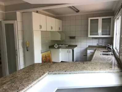 Sobrado à venda, 250m² no Jardim Belvedere, Volta Redonda