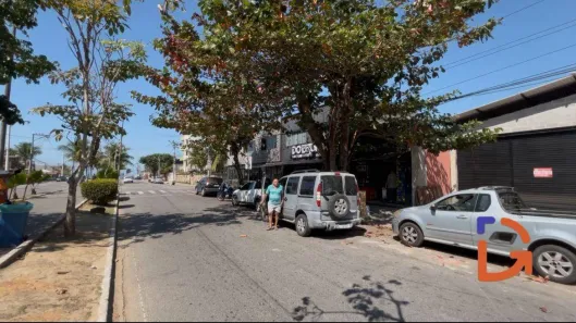 Galpão / Depósito / Armazém para alugar, 200m² no Costazul, Rio das Ostras