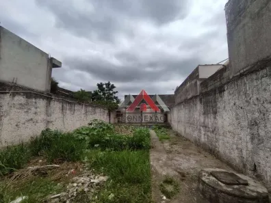 Sobrado com 2 Quartos para venda ou aluguel, 250m² no Vila Maria de Maggi, Suzano