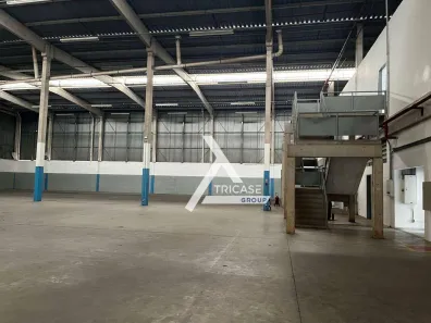 Galpão / Depósito / Armazém para alugar, 2610m² no Jardim Itaquiti, Barueri