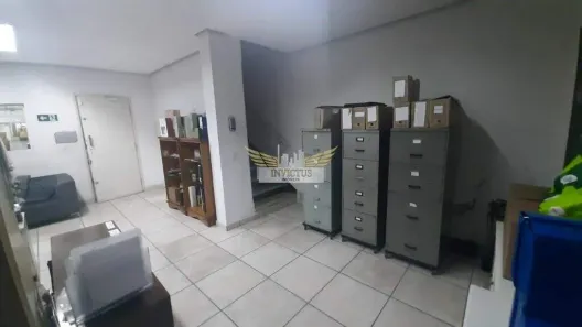 Galpão / Depósito / Armazém à venda, 671m² no Jardim, Santo André