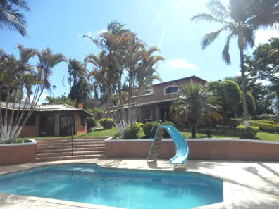 Fazenda / Sítio / Chácara com 3 Quartos à venda, 3235m² no Cachoeira, Ibiúna