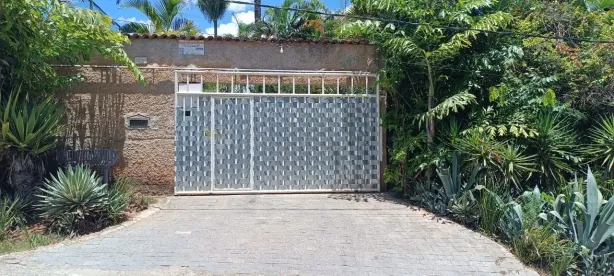 Fazenda / Sítio / Chácara com 8 Quartos à venda, 280m² no Chácaras Bom Retiro (Justinópolis), Ribeirão das Neves
