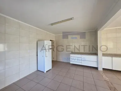 Casa Comercial para venda ou aluguel, 130m² no Vila Oliveira, Mogi das Cruzes