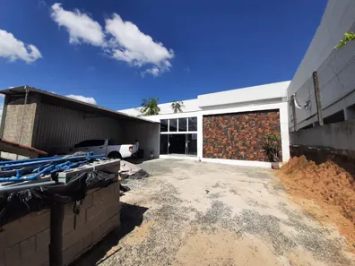 Galpão / Depósito / Armazém à venda, 384m² no Vila Lenzi, Jaraguá do Sul