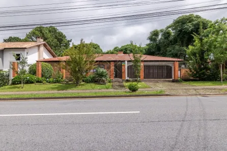 Casa Comercial para alugar, 400m² no Campina do Siqueira, Curitiba