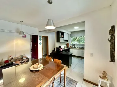 Casa de Vila com 3 Quartos à venda, 124m² no Jardim Ana Estela, Carapicuíba
