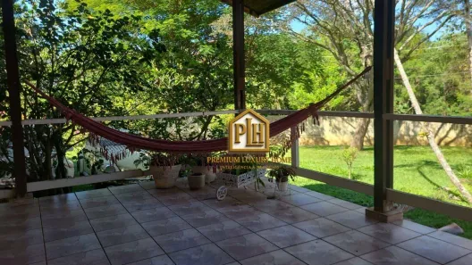 Fazenda / Sítio / Chácara com 3 Quartos para venda ou aluguel, 200m² no Vila Dom Pedro, Atibaia