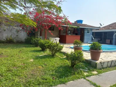Casa com 3 Quartos para alugar, 75m² no Shangrila, Pontal do Paraná