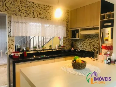 Casa de Vila com 3 Quartos à venda, 210m² no Jardim Estoril, Campinas