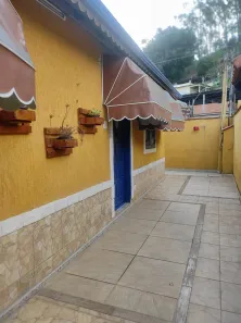 Fazenda / Sítio / Chácara com 3 Quartos à venda, 200m² no Centro (Vargem Alegre), Barra do Piraí