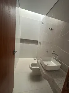 Casa com 3 Quartos para alugar, 160m² no Lagoa Santa, Governador Valadares