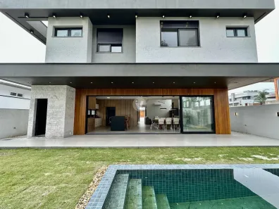 Casa de Condomínio com 5 Quartos à venda, 381m² no Camobi, Santa Maria