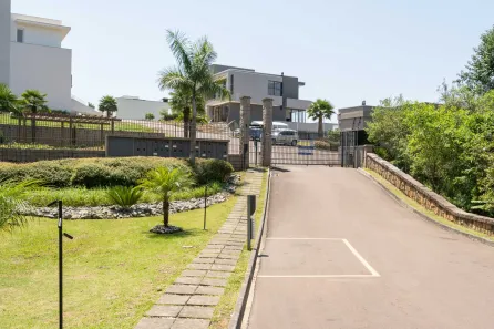 Terreno / Lote / Condomínio à venda, 300m² no Lamenha Pequena, Almirante Tamandaré