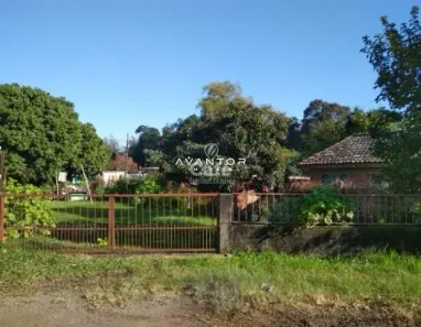 Terreno / Lote / Condomínio à venda, 626m² no São José, Santa Maria
