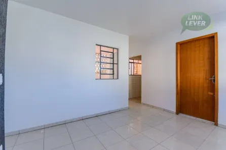 Casa com 3 Quartos para alugar, 60m² no Roça Grande, Colombo