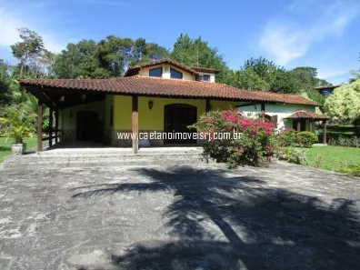 Fazenda / Sítio / Chácara com 5 Quartos à venda, 4700m² no Papucaia, Cachoeiras de Macacu