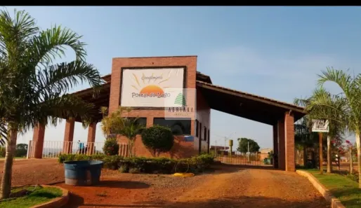 Casa de Condomínio com 5 Quartos para alugar, 840m² no , Alexânia