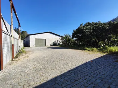 Galpão / Depósito / Armazém para alugar, 872m² no Jardim Meudon, Teresópolis