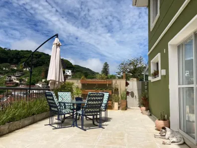 Apartamento com 2 Quartos à venda, 86m² no Castelanea, Petrópolis