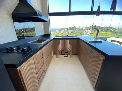Fazenda / Sítio / Chácara com 4 Quartos à venda, 300m² no , Igaratá