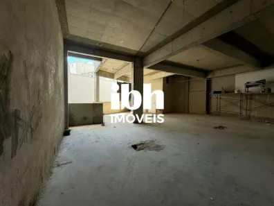 Loja / Salão / Ponto Comercial à venda, 141m² no São José, Uberaba