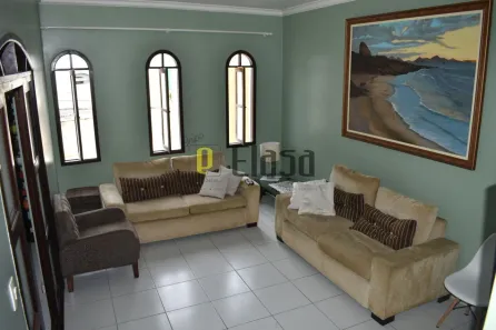 Sobrado com 3 Quartos à venda, 320m² no Parque Paraíso, Itapecerica da Serra