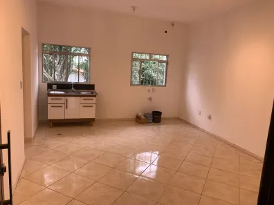 Kitnet com 1 Quarto para alugar, 28m² no Jardim São Pedro, Mogi das Cruzes