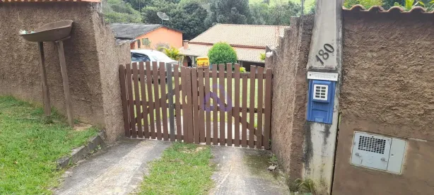 Fazenda / Sítio / Chácara com 3 Quartos à venda, 120m² no , Alambari