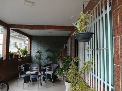 Casa com 2 Quartos à venda, 200m² no Vila Oito de Maio, Duque de Caxias