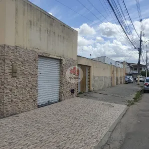 Casa com 3 Quartos para alugar, 420m² no Brasília, Feira de Santana