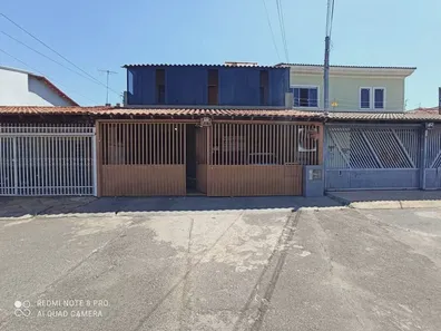 Sobrado com 6 Quartos à venda, 233m² no Guará II, Brasília