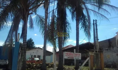 Galpão / Depósito / Armazém à venda, 700m² no Cruz, Lorena