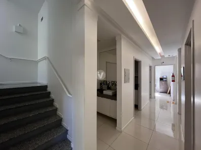 Prédio Inteiro com 13 Quartos à venda, 400m² no Centro, Santa Maria