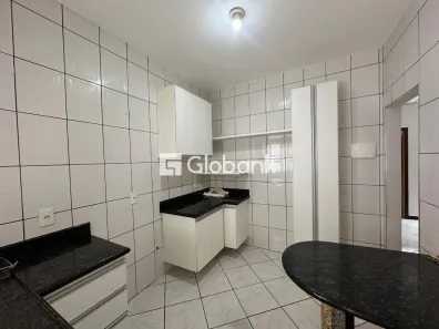 Casa com 4 Quartos para alugar, 150m² no Canelas, Montes Claros