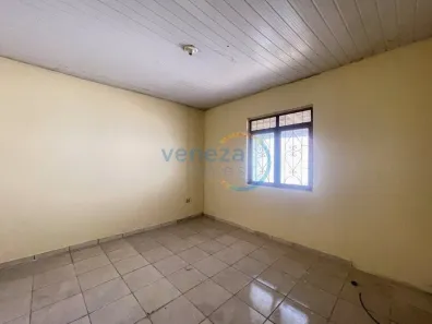 Casa com 2 Quartos para alugar, 85m² no Jardim Riviera, Cambé