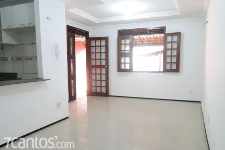 Casa com 3 Quartos para alugar, 180m² no Guajeru, Fortaleza