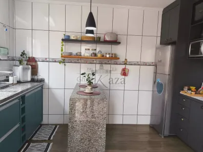 Casa com 3 Quartos à venda, 135m² no Jardim Santa Maria, Jacareí